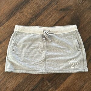 Hollister Woman’s Size Large Skirt